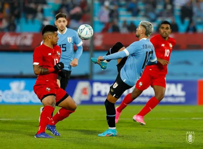 Uruguay vs Panama football